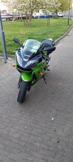 Groene kawasaki ninja zx6r bieden vanaf €3000, Handvatverwarming, Occasion, 4 cilinders, Motorrijbewijs A