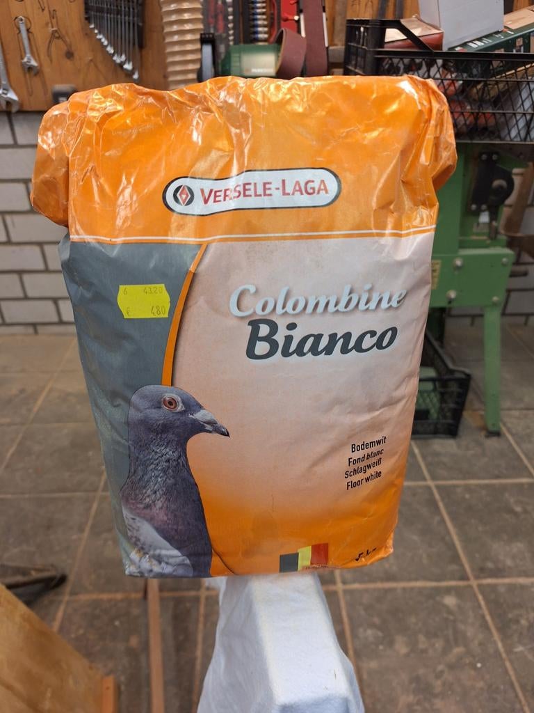 Bodemwit voor Duiven, Ophalen, Nieuw, Eten en Drinken