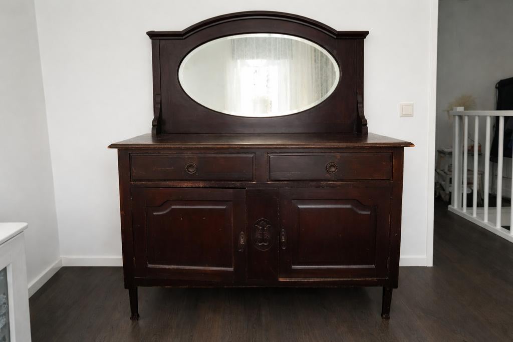 Heel oud meubel, dressoir of buffetkast met  opzet spiegel, Ophalen