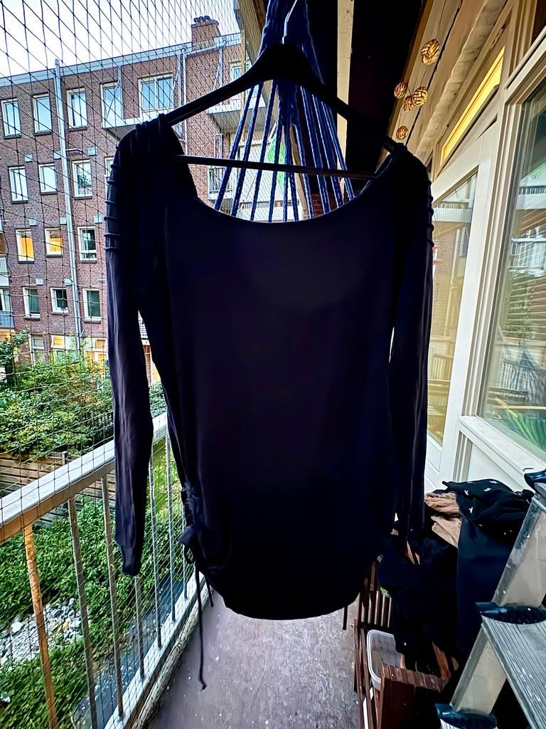 Innocent top met capuchon zwart maat XL gothic punk goth, Zwart, Maat 46/48 (XL) of groter, Ophalen of Verzenden, Lange mouw