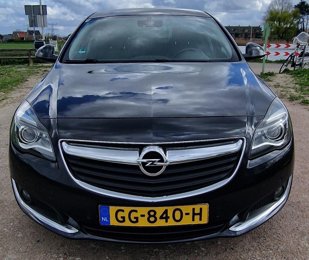 Opel Insignia 1.6 Turbo 125KW 5-DRS AUT 2015 Zwart, Auto's, Zwart, 4 cilinders, Zwart, Bedrijf