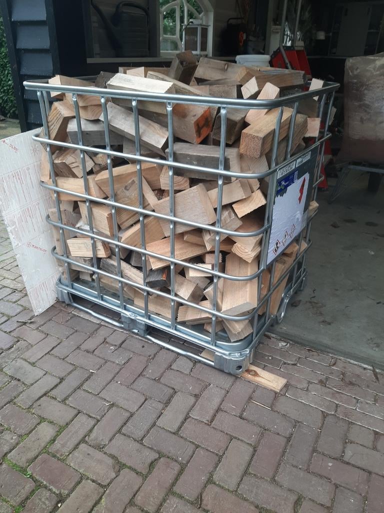 1 kuub kachel hout, 3 tot 6 m³, Ophalen, Overige houtsoorten, Blokken