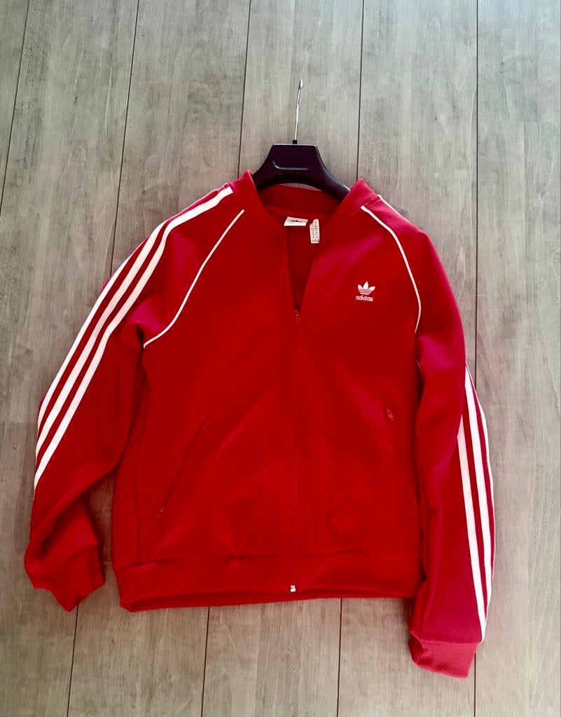 Adidas Jasje Rood - Maat M, Kleding | Dames, Ophalen of Verzenden, Gedragen, Maat 38/40 (M), Rood
