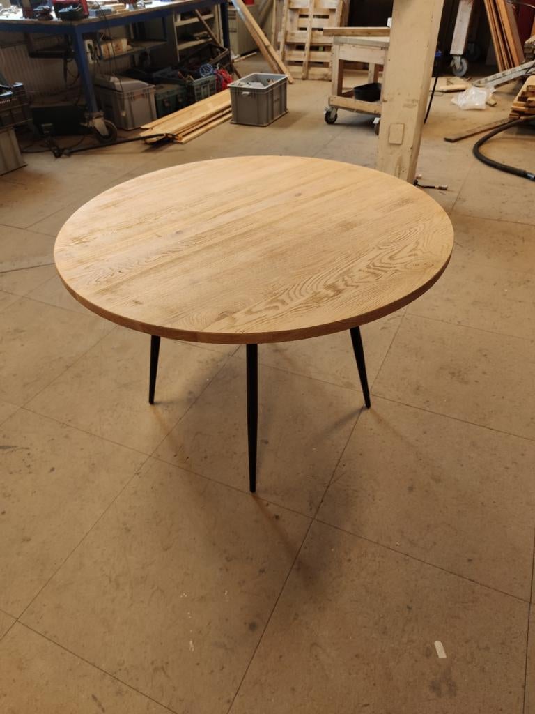 Eikenhouten eettafel (refurbished), Huis en Inrichting, Tafels | Eettafels, Ophalen of Verzenden, 1825RP, Info@duurzametimmerfabriek.nl
