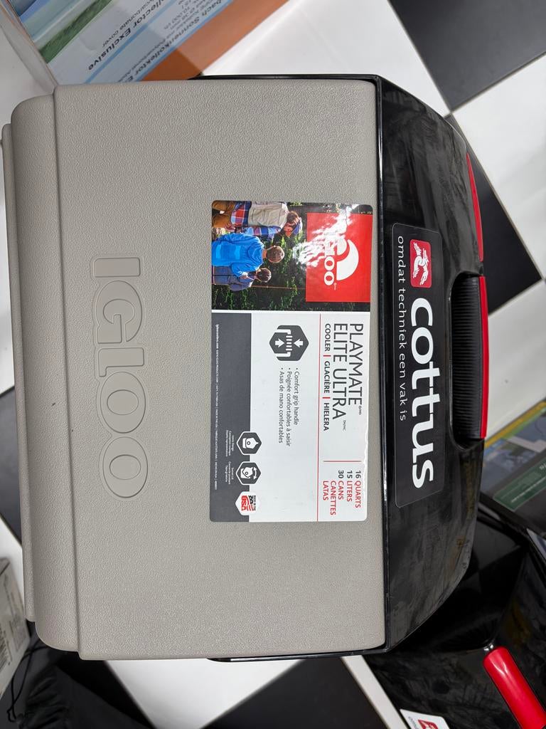 Igloo Playmate Elite Ultra Koelbox - Compact en Handig, Ophalen of Verzenden, Gebruikt, Koelbox, Koelelement