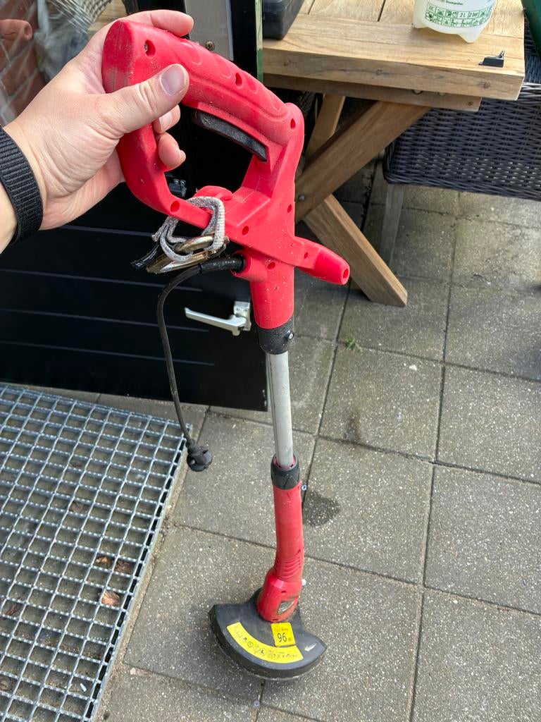 Varo grastrimmer, Tuin en Terras, Ophalen, Gebruikt, 10 tot 30 cm, Elektrisch