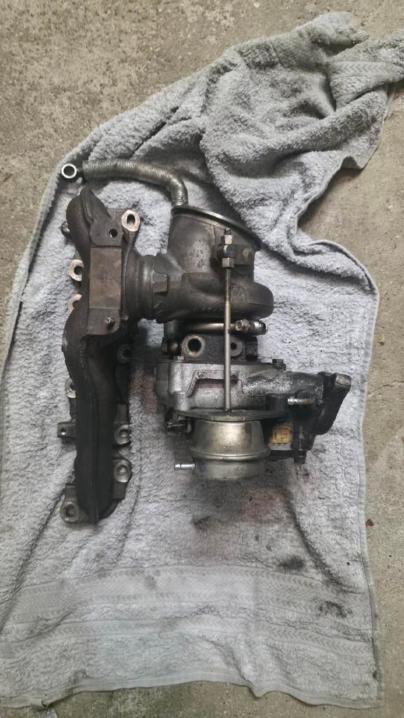 Kapotte Turbo + heel Spruitstuk 1750 TBi, Auto-onderdelen, Ophalen of Verzenden, Gebruikt, Alfa Romeo