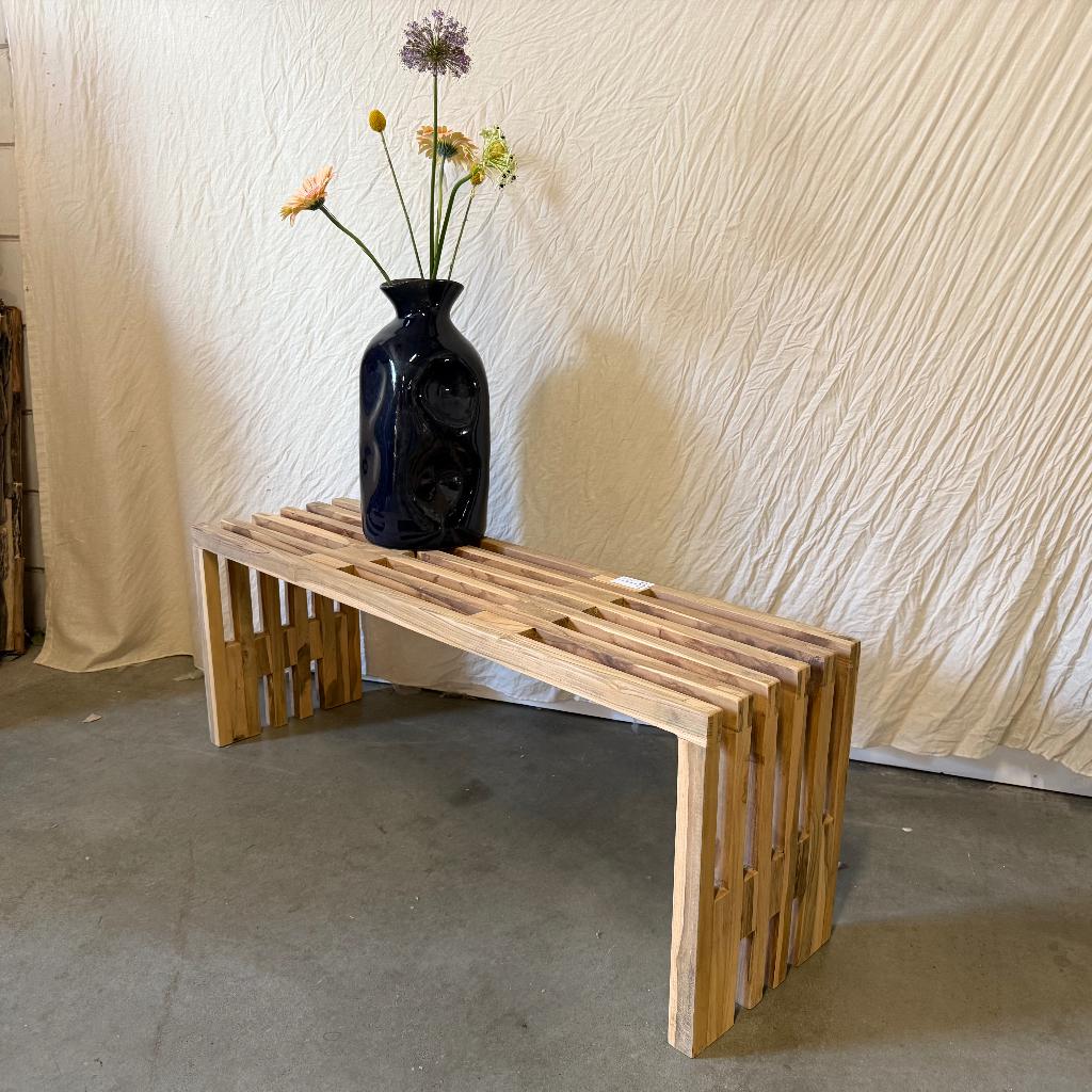 Tuinbankje | Sidetable | massief Teakhout | Bij TTM Wonen, TTM Wonen, Meubels – (Perzische) Tapijten en Woonaccessoires, Taag 63, 2491 CS, Den Haag (Forepark)