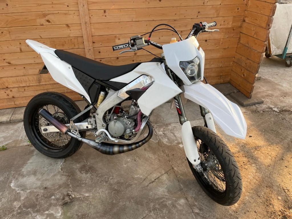 Derbi drd pro 2017, Fietsen en Brommers, Brommers | Derbi, Ophalen, 6 versnellingen, Gebruikt, Maximaal 45 km/u