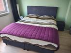 Comfortabel Tweepersoonsbed, 2 x hocker en dekenkist, Gebruikt, Tweepersoons, Ophalen of Verzenden, 200 cm
