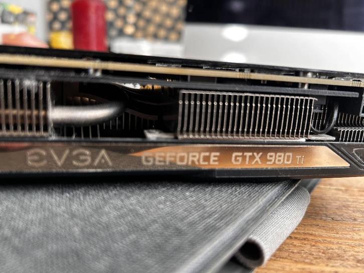 te koop: Geforce GTX 980TI, Computers en Software, Videokaarten, Gebruikt, Overige chipsets, PCI-Express 3.0, GDDR5, HDMI, DisplayPort