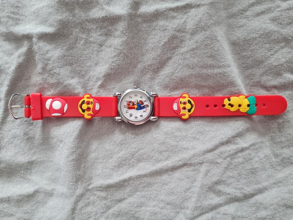 Mario kinderhorloge - Rood siliconen bandje, Ophalen of Verzenden, Gebruikt, Rood, Jongen of Meisje