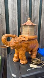 Olifant lamp houtsnijwerk, Ophalen