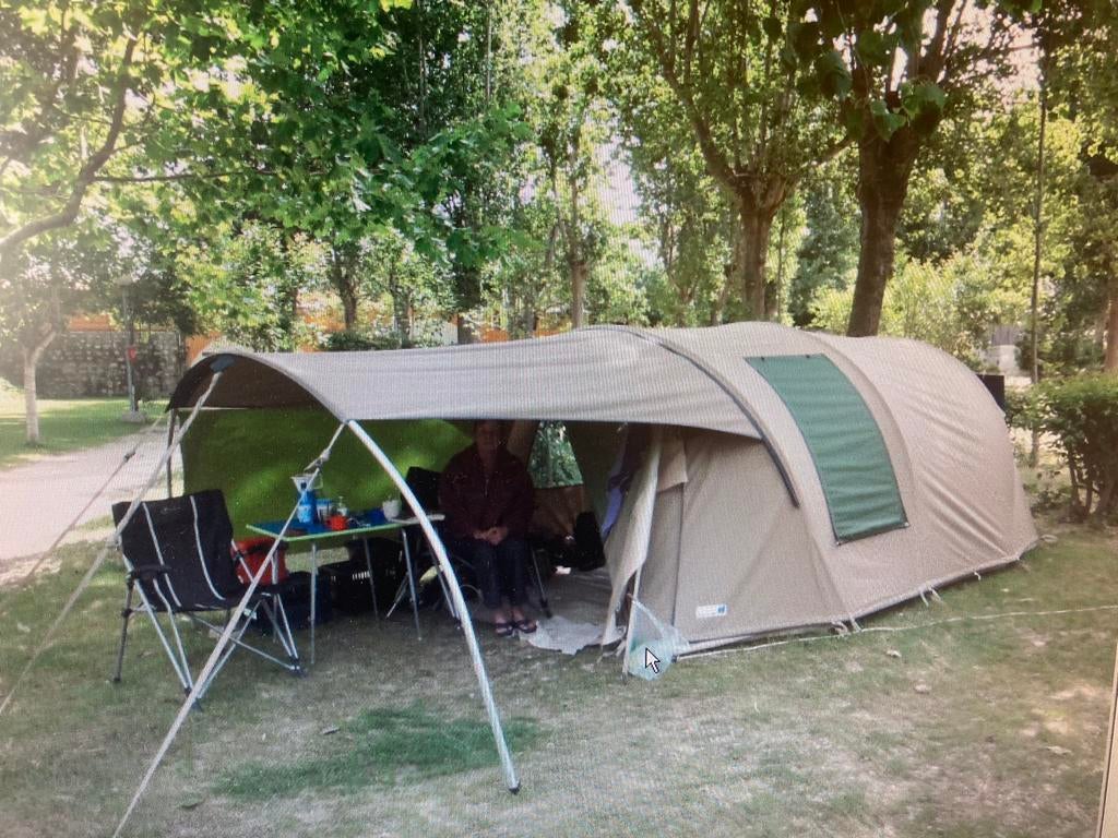 Goed onderhouden Falco Buizerd tent 2p met luifel en extra's, Caravans en Kamperen, Tenten, Ophalen of Verzenden, Gebruikt, Tot en met 2