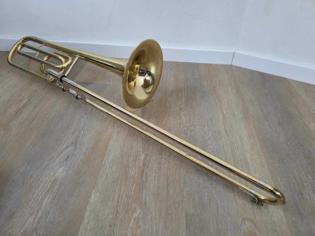 Trombone Amati-Kraslice met kwartventiel, Ophalen of Verzenden, Gebruikt, Tenor, Met koffer