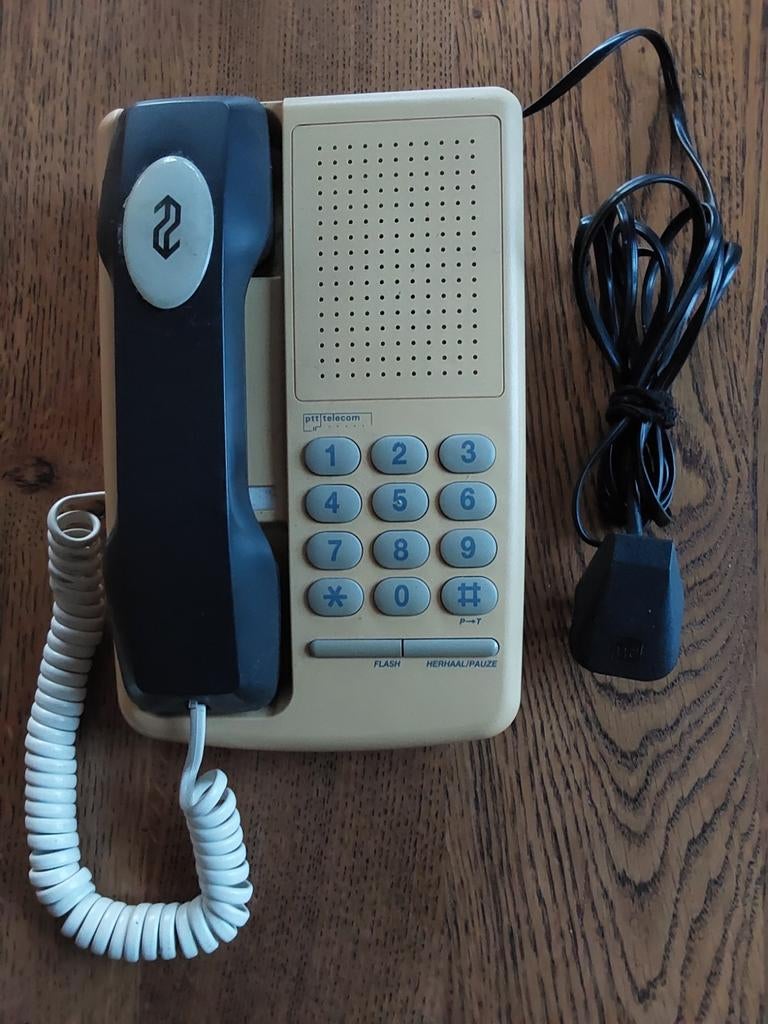 NS toetstelefoon, Ophalen