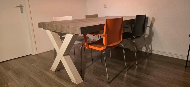 Set van 4 stapelbare stoelen, diverse kleuren - Dile Office, Huis en Inrichting, Stoelen, Gebruikt, Vijf, Zes of meer stoelen