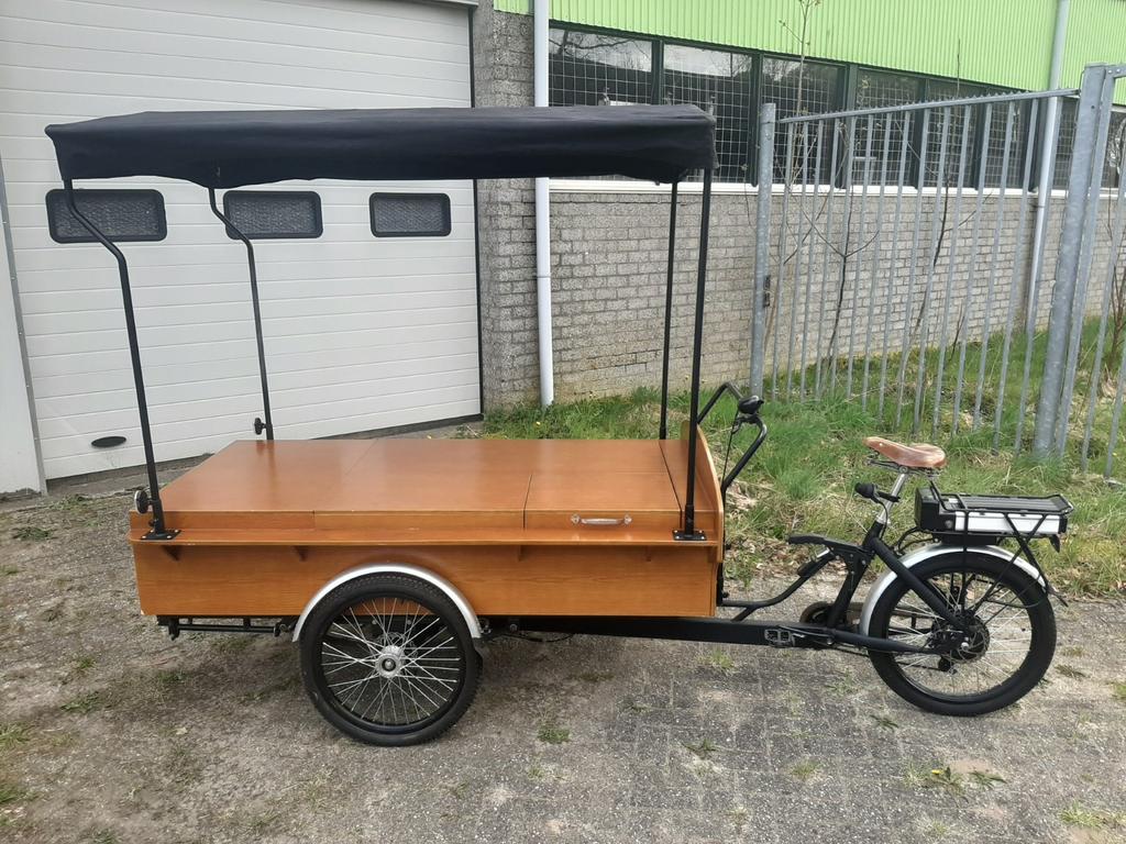Grote elektrische bakfiets in zeer nette staat, Ophalen, Zo goed als nieuw, Overige merken, Huif