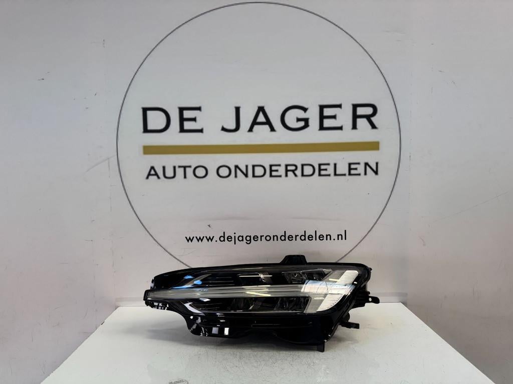 VOLVO V60 S60 MID LED KOPLAMP LINKS 32228817 COMPLEET, Auto-onderdelen, Gebruikt, Gunnar Engellaus vag 8
405 31  Gothenburg, SE
