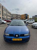 Seat Leon 1.8 20V 92KW 2001 Blauw, Auto's, Seat, 125 pk, 4 cilinders, 1197 kg, Origineel Nederlands