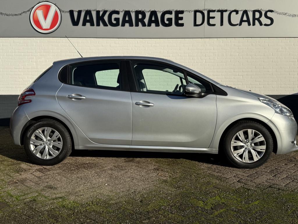 Peugeot 208 1.4 VTi Envy (bj 2012), Auto's, Peugeot, Voorwielaandrijving, Euro 5, Stof, Origineel Nederlands