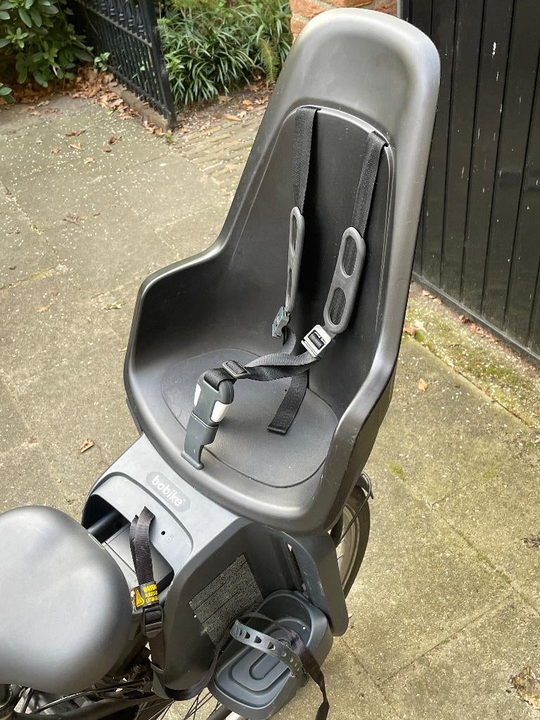 Bobike Maxi One achter - urban black, Fietsen en Brommers, Fietsaccessoires | Fietsstoeltjes, Ophalen, Achterzitje, Bobike, fietszitje voor achterop.