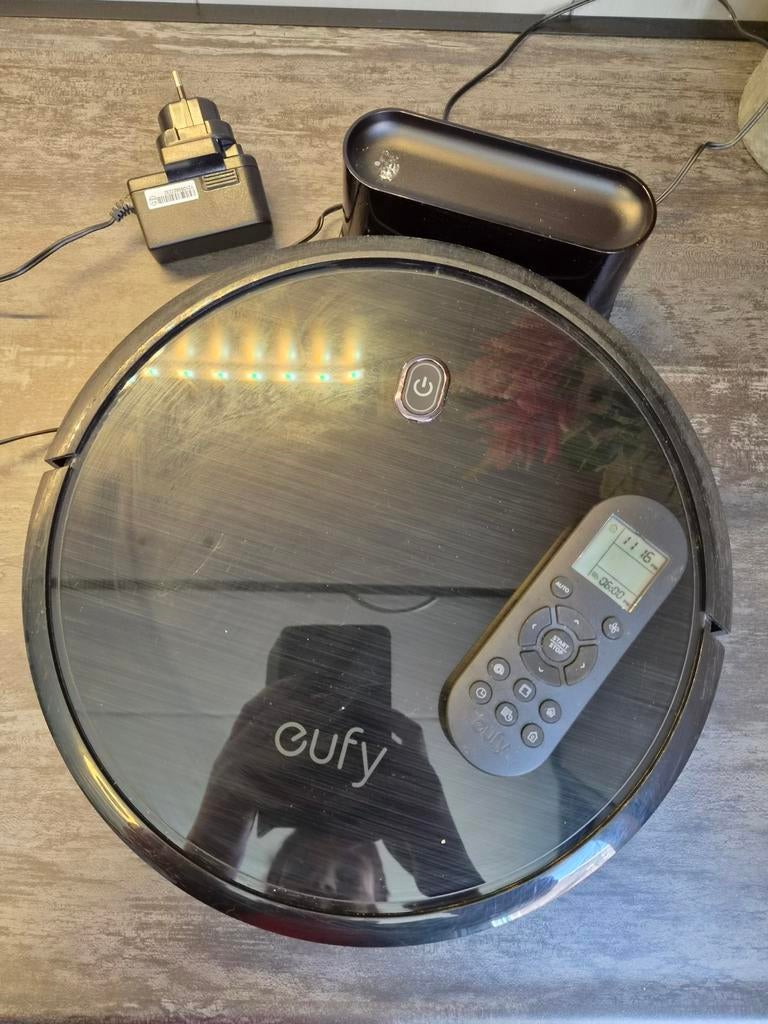 Eufy RoboVac Robotstofzuiger met afstandsbediening, Gebruikt, Ophalen of Verzenden, Robotstofzuiger, Minder dan 1200 watt