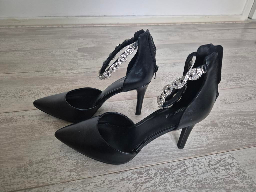 Feestelijke zwarte pumps van Graceland met riempje van stras, Ophalen, Schoenen met lage hakken, Zwart, Zo goed als nieuw