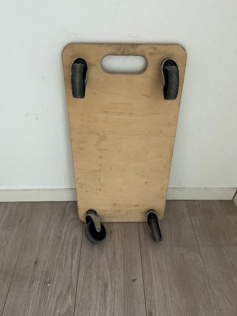 meubelroller hondje Gratis, Minder dan 60 liter, Ophalen, Gebruikt, Transportkar