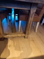 Robuuste tafel, Ophalen