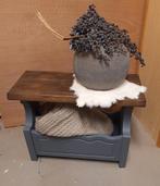 Landelijk, stoere krantenbak, lectuurbak, bijzettafeltje, Ophalen, Zo goed als nieuw, Gemaalweg 12b Rutten, Ari-Janne.nl