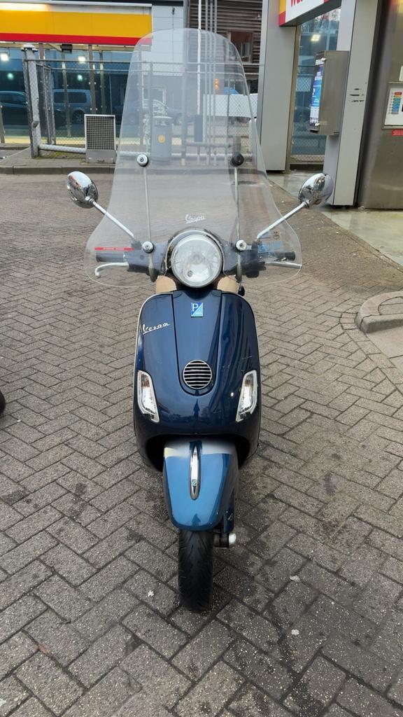 Vespa lx, Fietsen en Brommers, Scooters | Vespa, Zo goed als nieuw, Vespa LX, Maximaal 45 km/u, Benzine, Ophalen of Verzenden