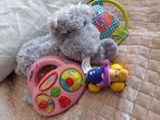 Baby speelgoed set: Vtech radio, knuffel, rammelaar, Ophalen