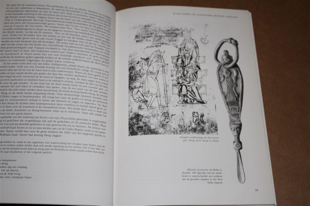 Oudnoorse mythen. Legenden uit een ver verleden., Ophalen of Verzenden, Zo goed als nieuw, Europa