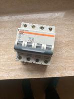 Merlin Gerin Multi 9 C60N B16 400V~ Stroomonderbreker, Ophalen of Verzenden, Gebruikt, Schakelaar