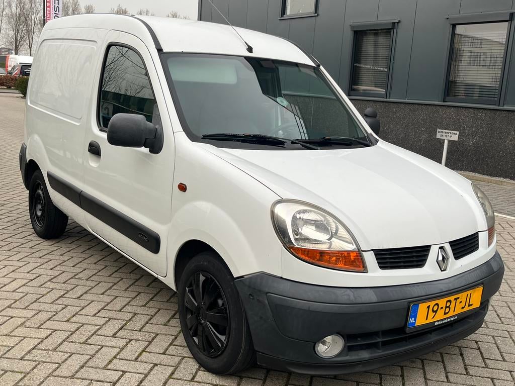Renault Kangoo 1.5 DCI Euro 2005 / AIRCO / APK 25-03-27, Auto's, Bestelauto's, 4 cilinders, Renault, Origineel Nederlands, Bedrijf