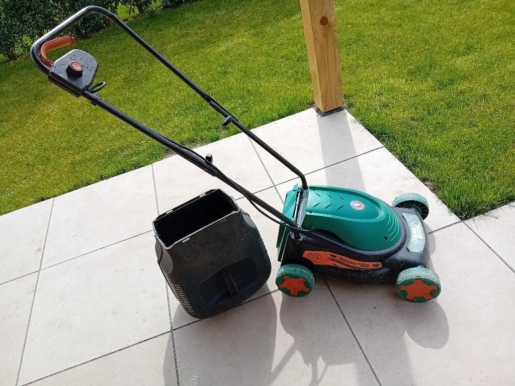 black en decker elektrische grasmaaier, Ophalen, Cirkelmaaier, Gebruikt, Elektrische grasmaaier