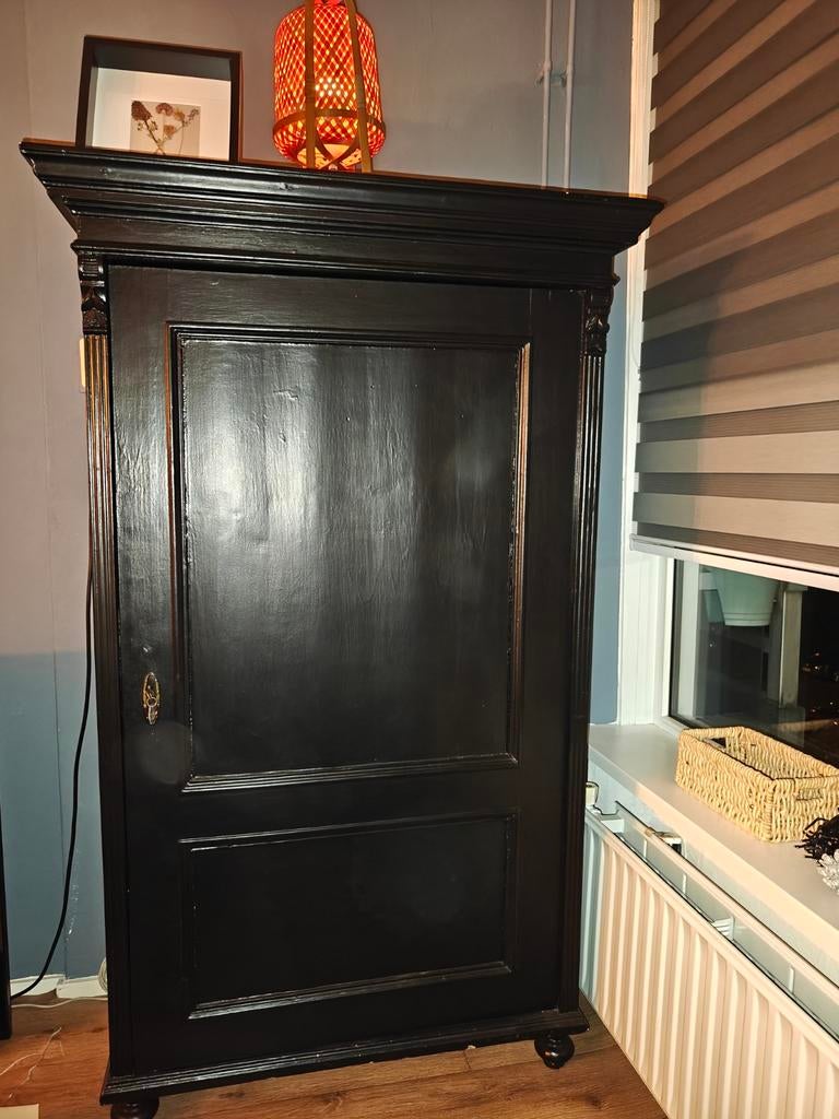 Antieke zwarte kast - Klassiek & Tijdloos Design, Ophalen
