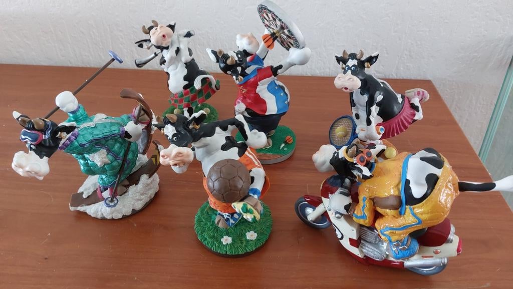SET POLYSTONE KOE, Ophalen of Verzenden, Nieuw, Beeldje of Figuurtje