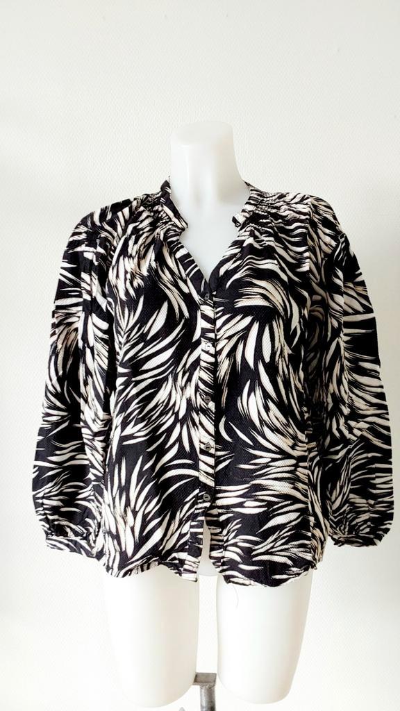 Garcia top maat S, Kleding | Dames, Blouses en Tunieken, Zo goed als nieuw, Maat 36 (S), Zwart, Ophalen of Verzenden