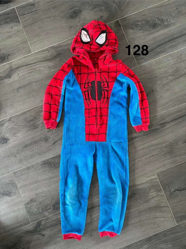 Onesie spiderman maat 128, Ophalen, Zo goed als nieuw, 122 t/m 128, Jongen of Meisje