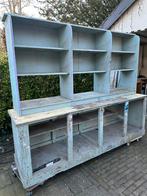 Oude winkelkast kruidenierskast, Ophalen