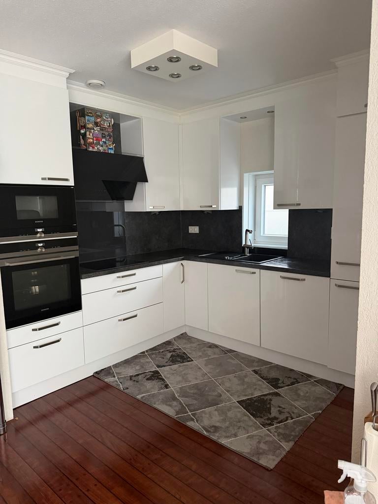 Hoekkeuken Siemens inbouwapparatuur (2019) uitstekende staat, Witgoed en Apparatuur, Kookplaten, Ophalen, 4 kookzones, Zo goed als nieuw