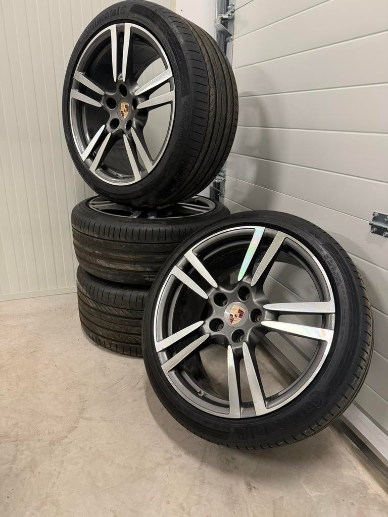 Originele Porsche velgen 20 inch met zomerbanden, Auto-onderdelen, Banden en Velgen, Ophalen of Verzenden, Winterbanden, Banden en Velgen