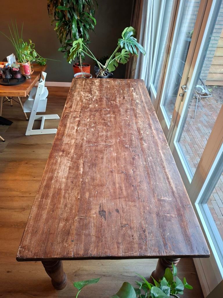 Houten eettafel met gedraaide poten, Huis en Inrichting, Tafels | Eettafels, Gebruikt, 200 cm of meer, Vijf personen of meer, Rechthoekig