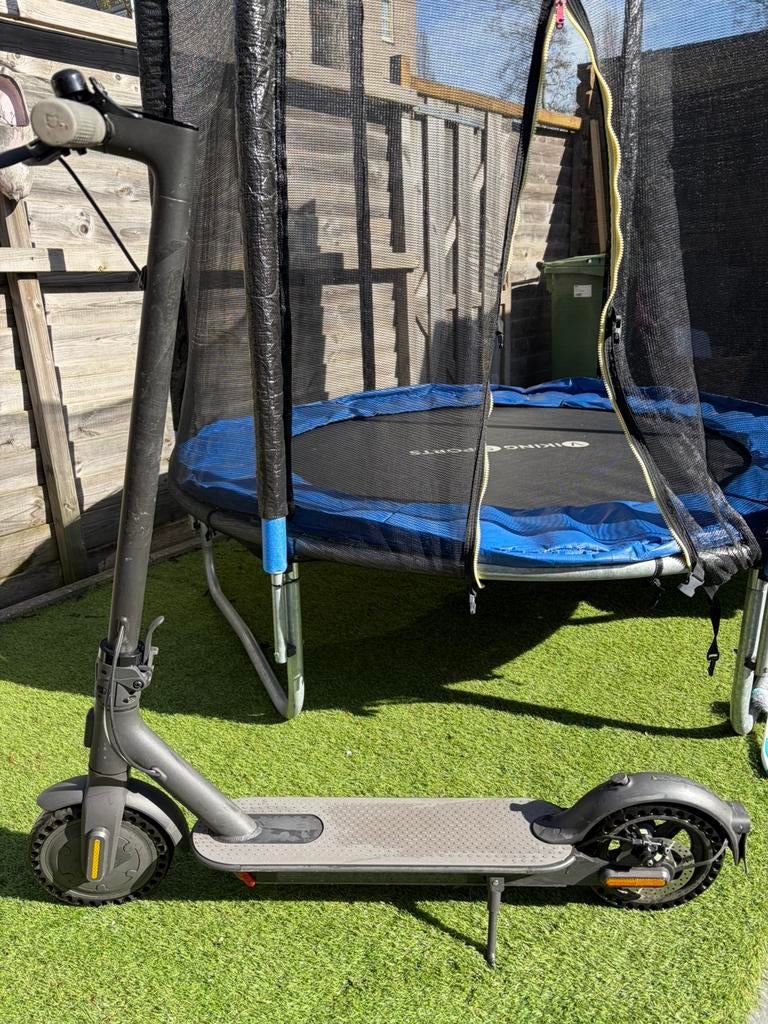 Elektrische Step Xiaomi incl oplader, Fietsen en Brommers, Steps, Ophalen of Verzenden, Zo goed als nieuw, Elektrische step (E-scooter)