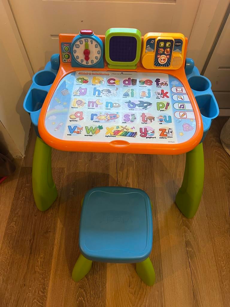 VTech Mijn Magisch Bureau 3 in 1. Zgan Weinig mee gespeeld, Ophalen, Zo goed als nieuw, Elektronica, Met licht
