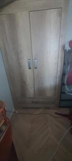 Twee deurs eiken kledingkast met lade, 100 tot 150 cm, Eikenhout, 150 tot 200 cm, 50 tot 75 cm