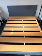 Tweepersoonsbed met gestoffeerd hoofdbord, Ophalen, Tweepersoons, Zo goed als nieuw, 200 cm