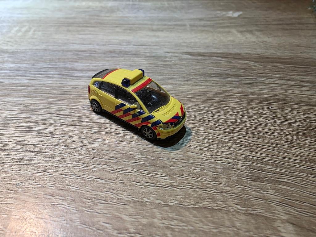 Rietze Audi A2 ambulance modelauto 1:87, Overige merken, Gebruikt, 1:50 of kleiner, Auto